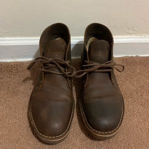 Clark’s brown suede ankle boots (men)